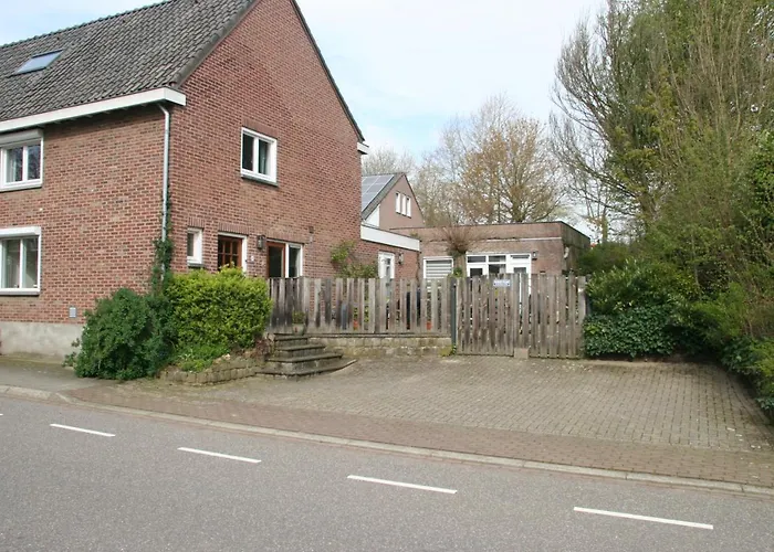 Holiday Gulpdal Vakantiewoningen. * Gulpen
